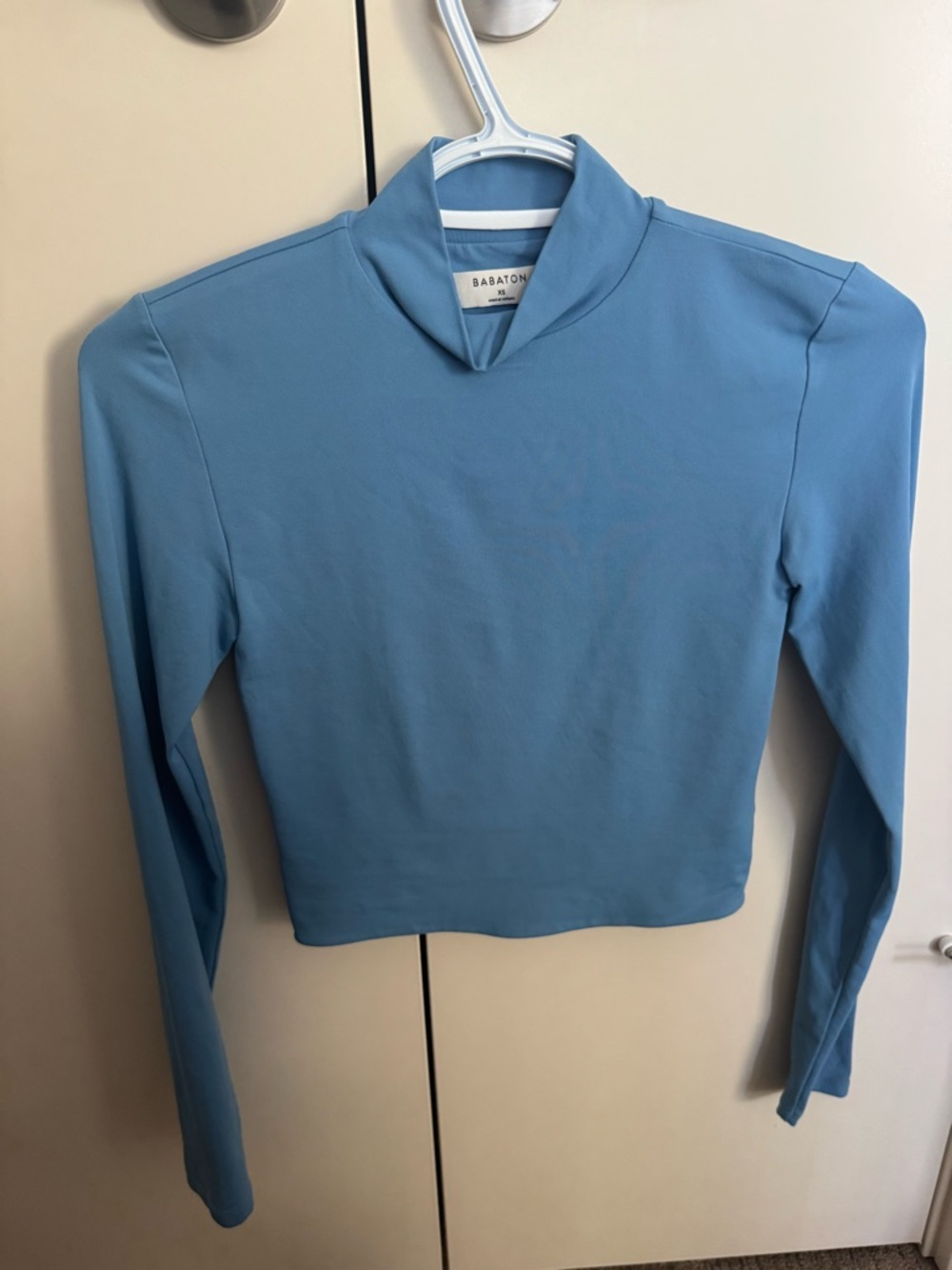 Aritzia contour mock neck Long Sleeve